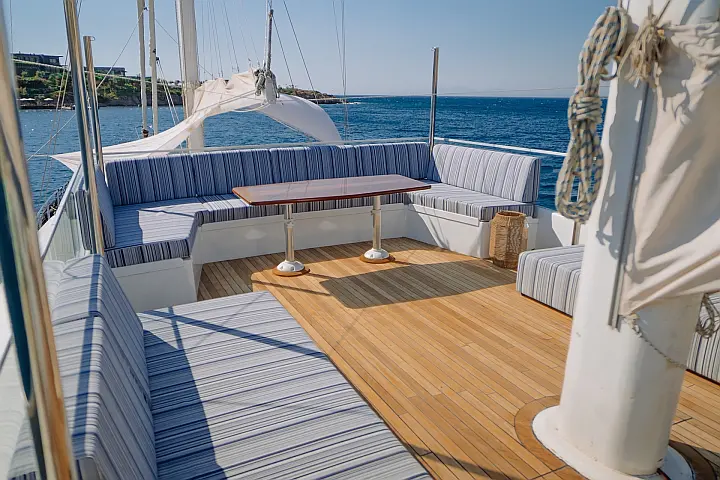 Motorsailer S4 - 