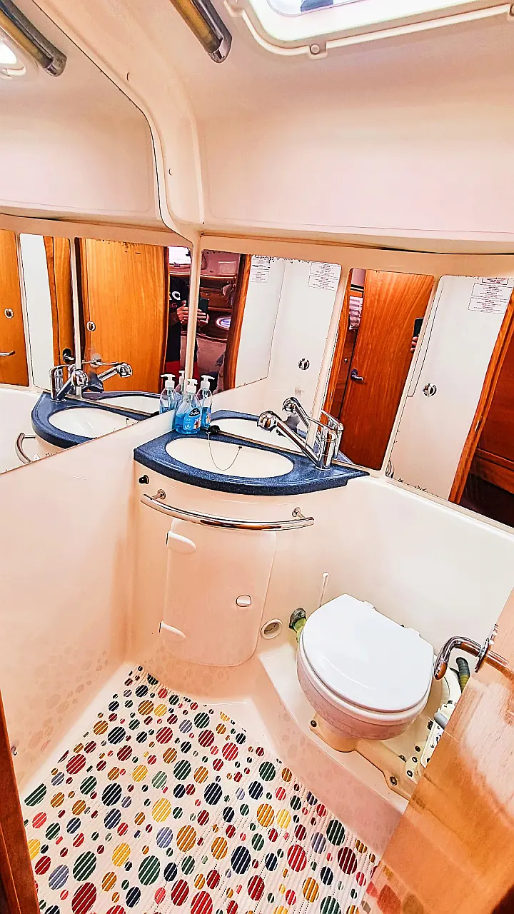 Bavaria Cruiser 37 - 