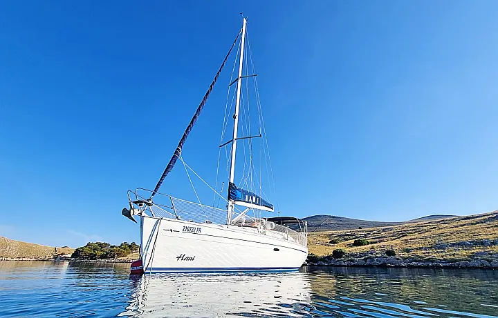 Bavaria Cruiser 37 - 