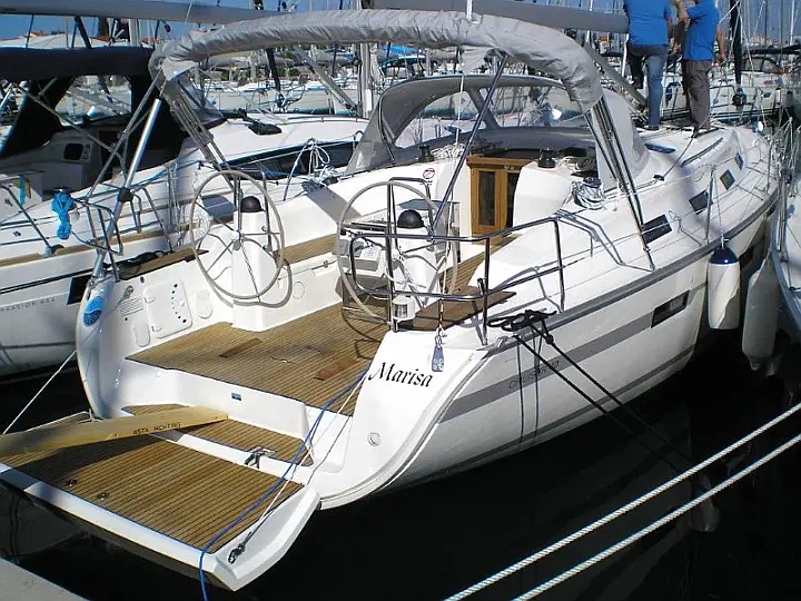 BAVARIA C 40 BT - Exterior images