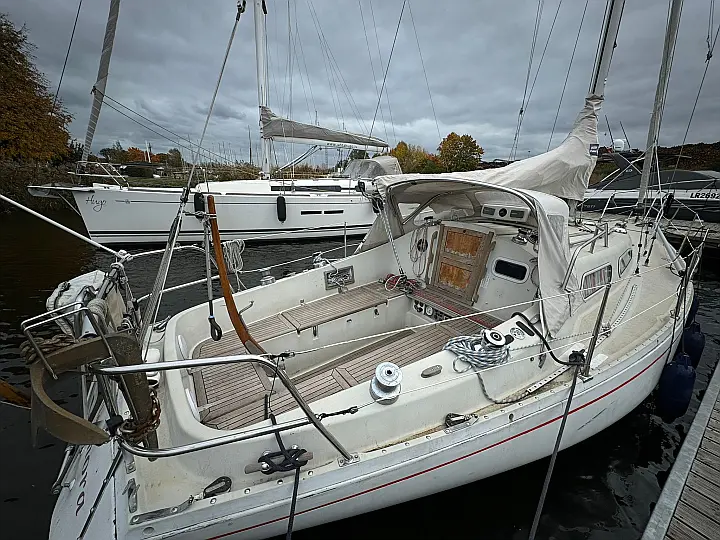 Albin Ballad 30 - 
