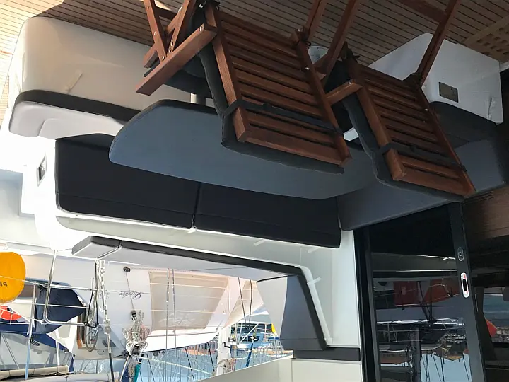 Lagoon 42 - 