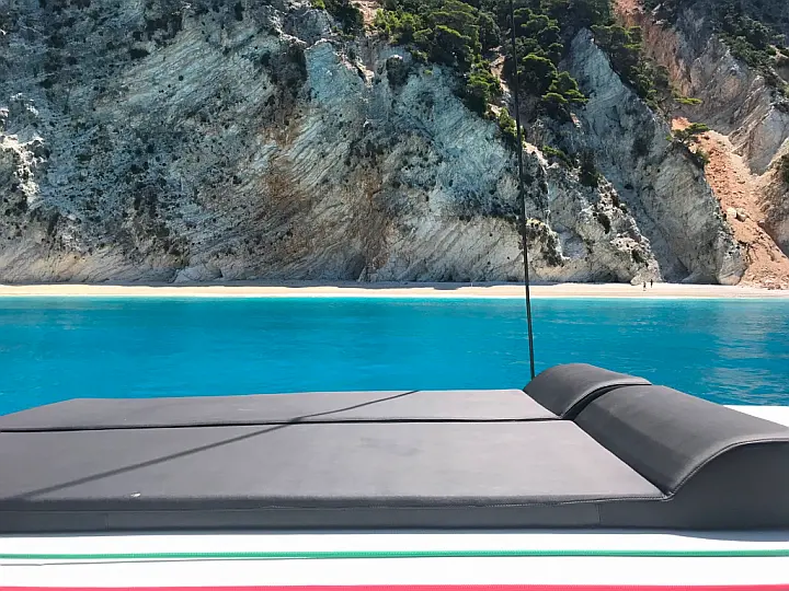 Lagoon 42 - 