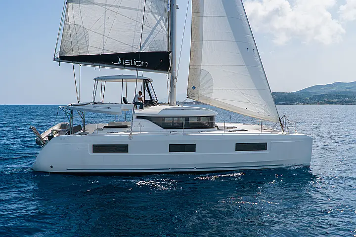 Lagoon 46 A/C & GEN & WM - 