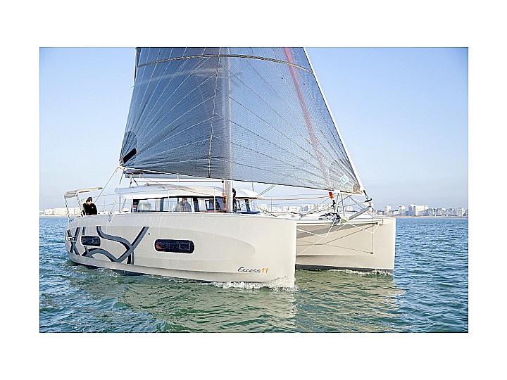 Excess 11 - External image