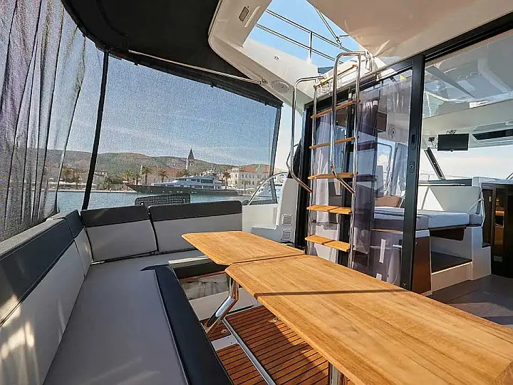 Merry Fisher 1095 FLY - 