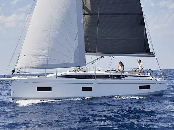Bavaria C38