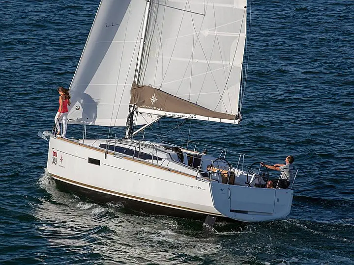 Sun Odyssey 349 - External image