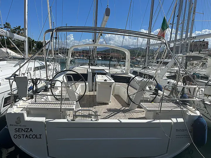 Oceanis 46.1 - External image
