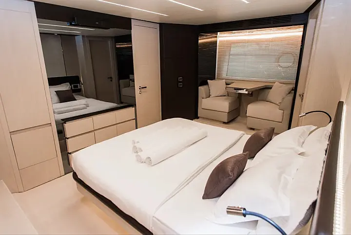 Azimut 72 - 