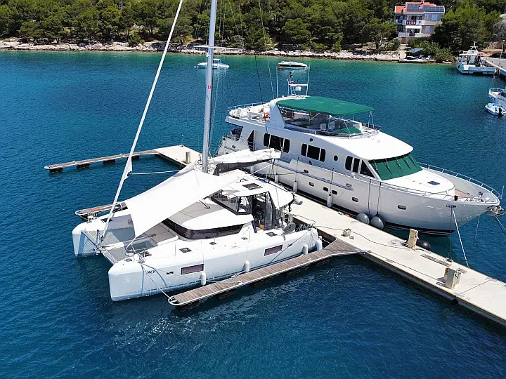 Lagoon 42 - 