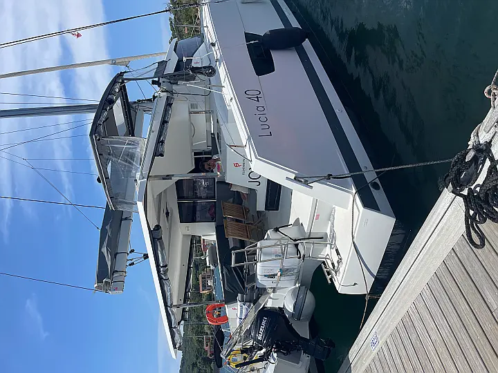 Lucia 40_4 cabins - 