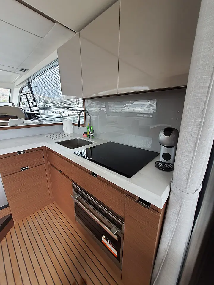 Monte Carlo 52 - 
