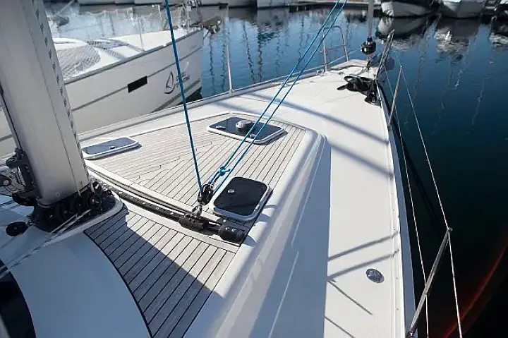Delphia 47 - 