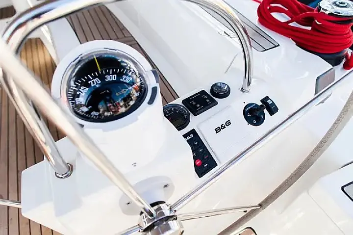 Delphia 47 - 