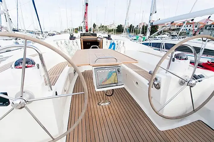 Delphia 47 - 