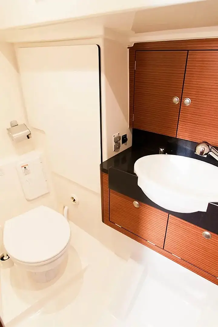 Delphia 47 - 
