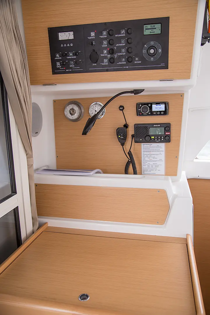 Lagoon 380 - 