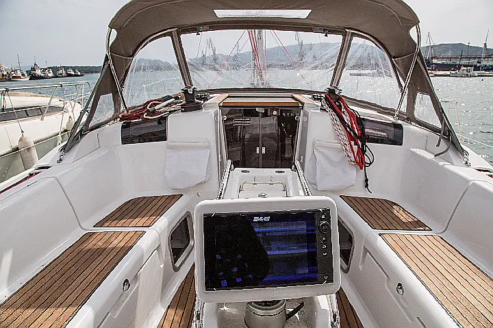 Sun Odyssey 419 - 