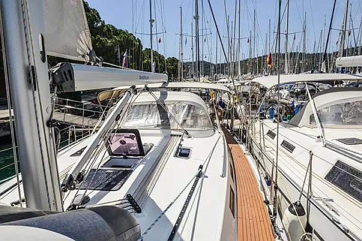 Bavaria Cruiser 45 - 