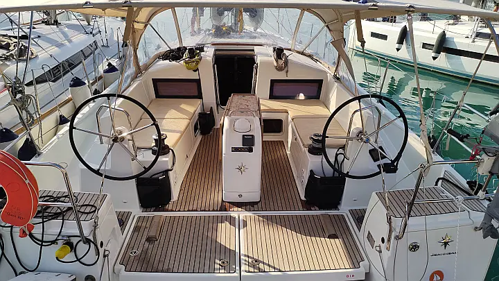 Sun Odyssey 440 - 