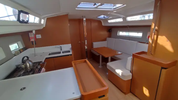 Sun Odyssey 440 - 