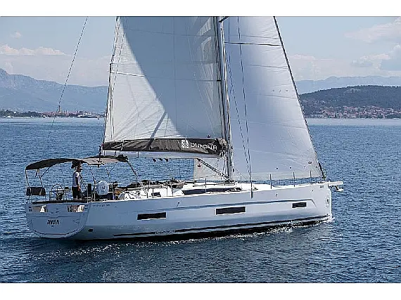 Dufour 530