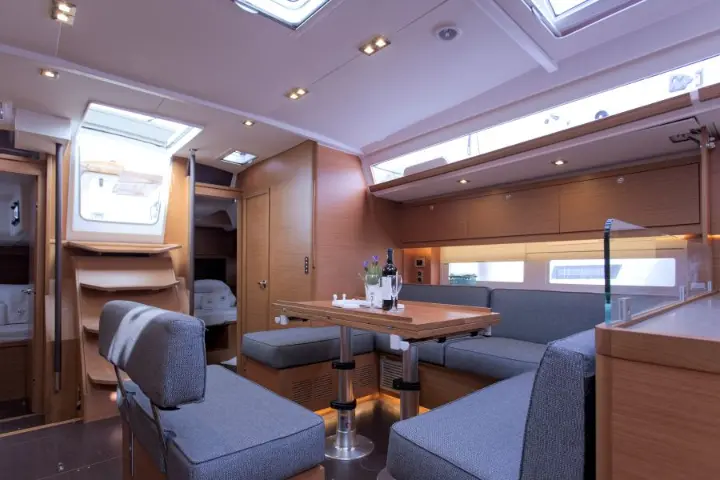 Dufour 530 - 