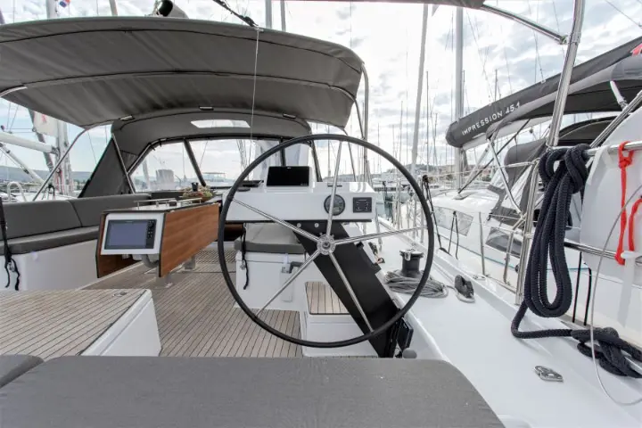 Dufour 530 - 
