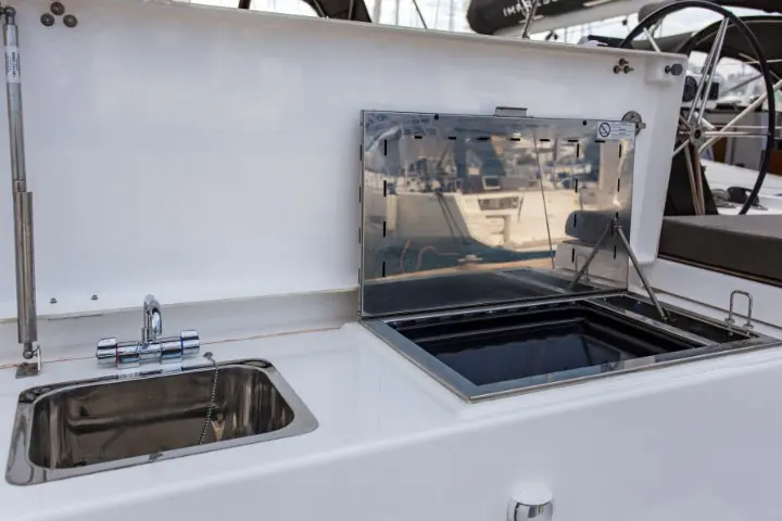 Dufour 530 - 