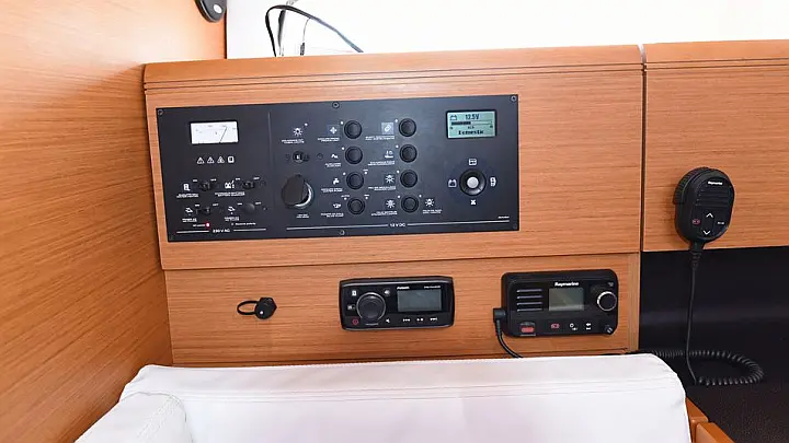 Sun Odyssey 419 - 
