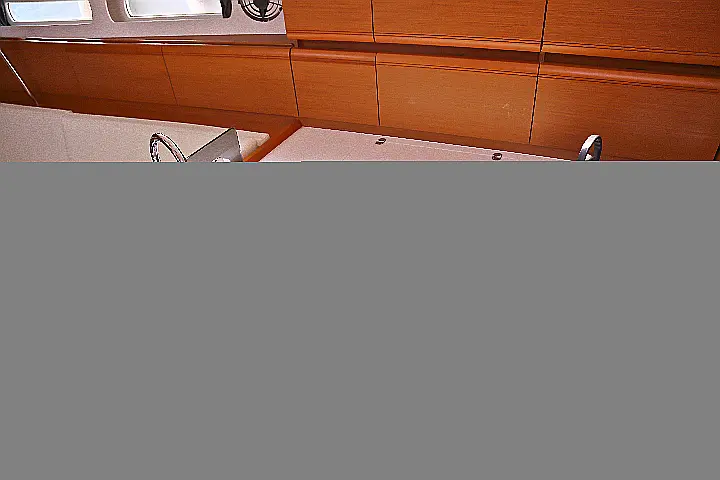 Sun Odyssey 439 - 