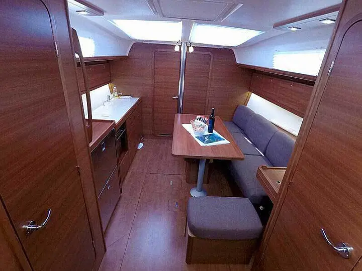 Dufour 382 GL - Dufour 382