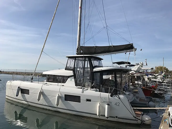 Lagoon 42 - 