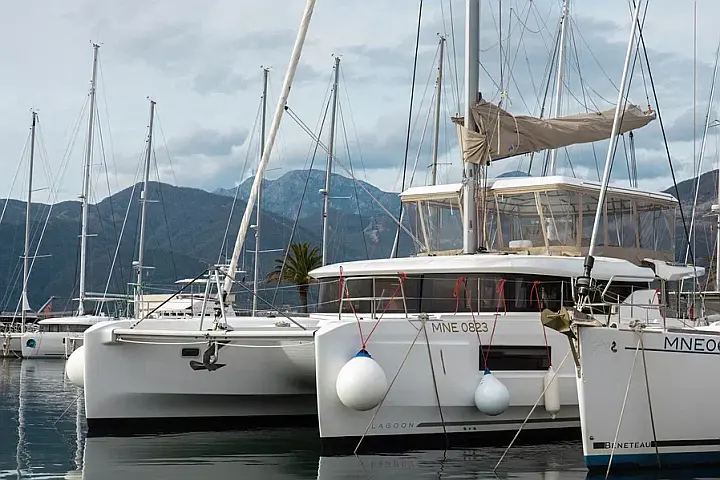 Lagoon 46  - 