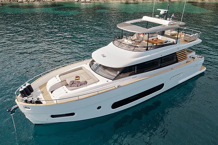 Azimut Magellano 66 - 