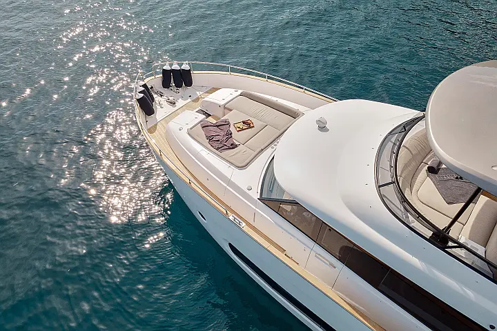 Azimut Magellano 66 - 