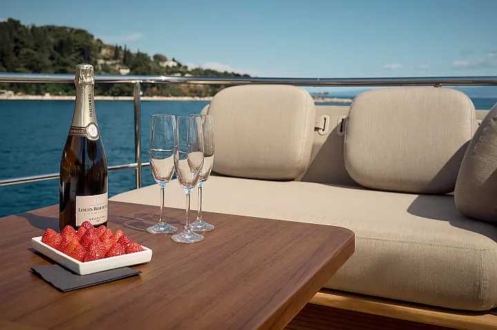 Azimut Magellano 66 - 