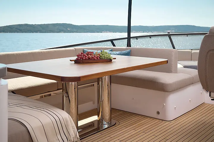 Azimut Magellano 66 - 