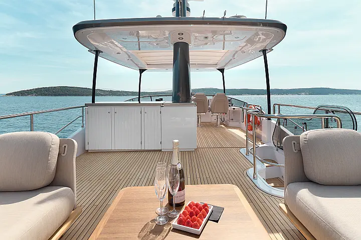 Azimut Magellano 66 - 