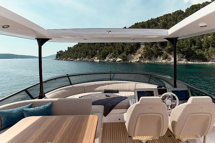 Azimut Magellano 66 - 