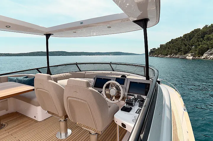 Azimut Magellano 66 - 