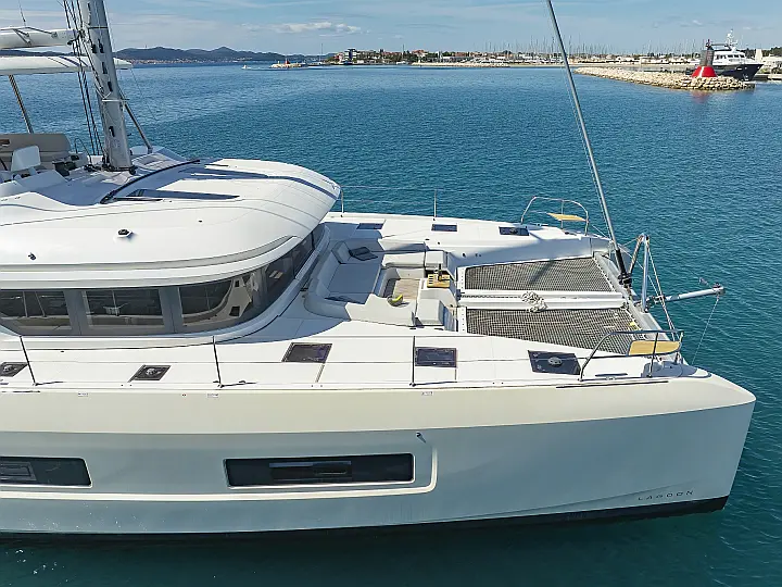 Lagoon 55_5 Cabins - 