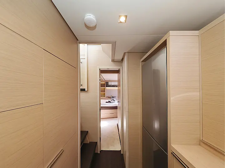 Lagoon 55_5 Cabins - 