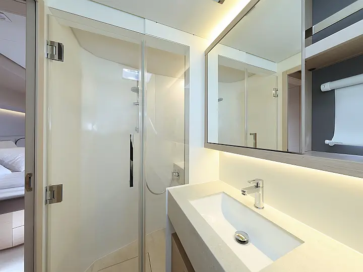 Lagoon 55_5 Cabins - 