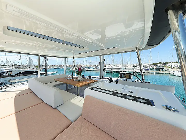 Lagoon 55_5 Cabins - 