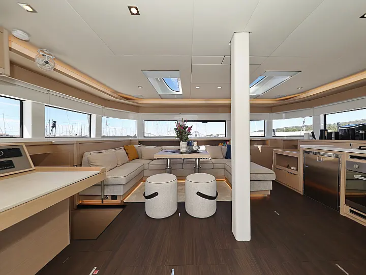Lagoon 55_5 Cabins - 