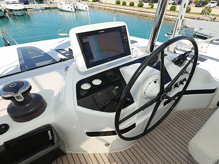 Lagoon 55_5 Cabins - 