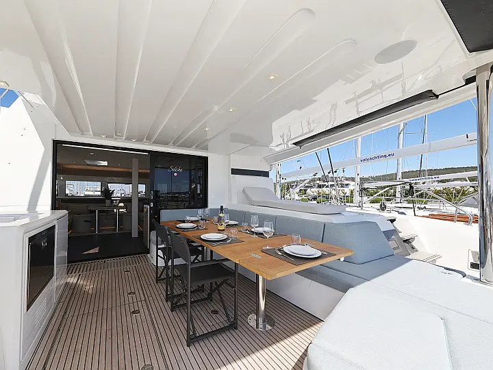 Lagoon 55_5 Cabins - 