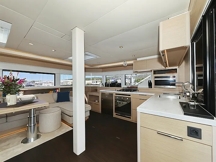 Lagoon 55_5 Cabins - 